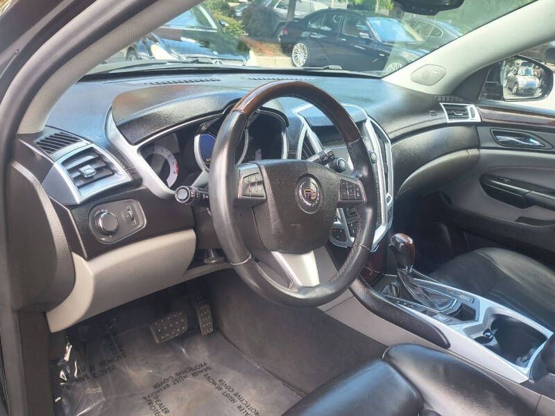 Cadillac SRX FWD 4dr Luxury Collection 2011 Cadillac SRX FWD 4dr Luxury Collection 2011