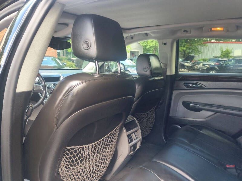 Cadillac SRX FWD 4dr Luxury Collection 2011 Cadillac SRX FWD 4dr Luxury Collection 2011
