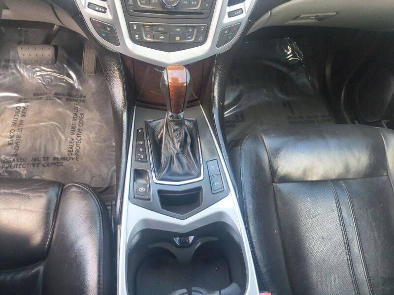 Cadillac SRX FWD 4dr Luxury Collection 2011 Cadillac SRX FWD 4dr Luxury Collection 2011
