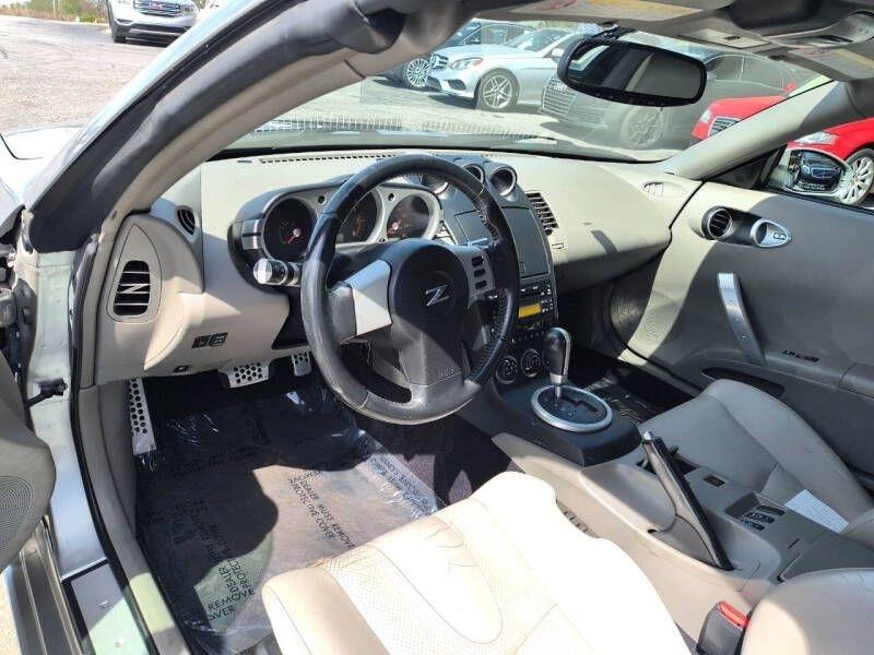 Nissan 350Z 2dr Roadster Touring Auto 2005