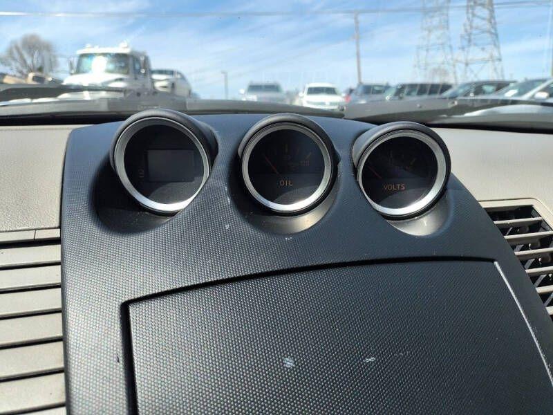 Nissan 350Z 2dr Roadster Touring Auto 2005