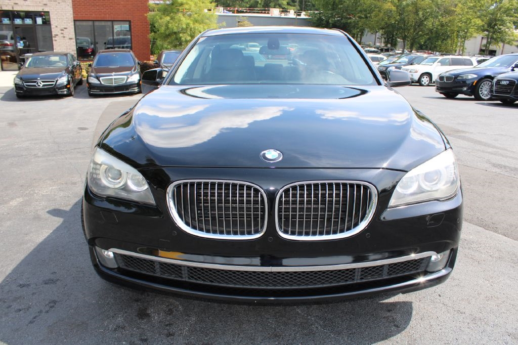 BMW 7 Series 4dr Sdn 740Li RWD 2011