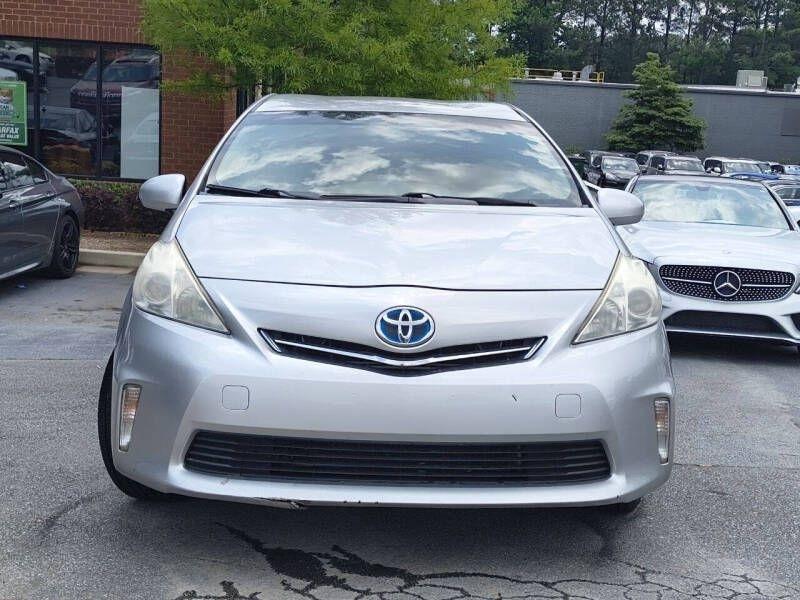 Toyota Prius V 5dr Wgn Two (Natl) 2013