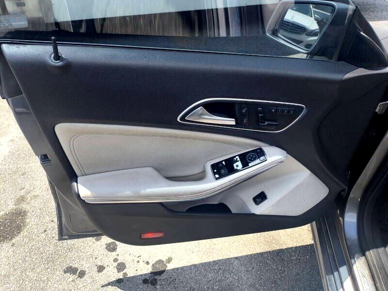 Mercedes-Benz CLA-Class 4dr Sdn CLA 250 FWD 2015 Mercedes-Benz CLA-Class 4dr Sdn CLA 250 FWD 2015