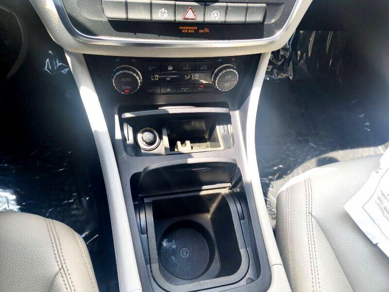 Mercedes-Benz CLA-Class 4dr Sdn CLA 250 FWD 2015 Mercedes-Benz CLA-Class 4dr Sdn CLA 250 FWD 2015