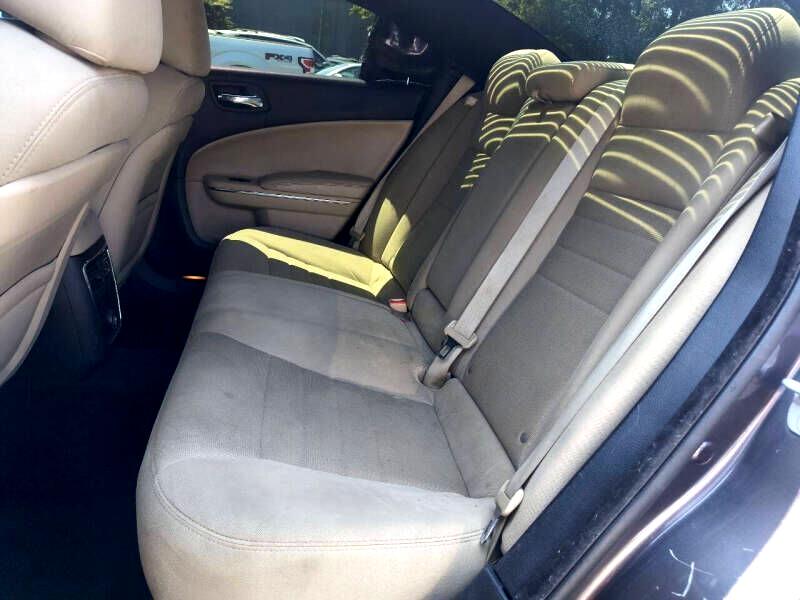 Dodge Charger 4dr Sdn SE RWD 2014 Dodge Charger 4dr Sdn SE RWD 2014