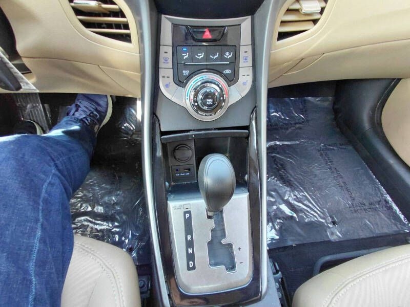 Hyundai Elantra 4dr Sdn Auto GLS (Alabama Plant) *Ltd Avail* 2013