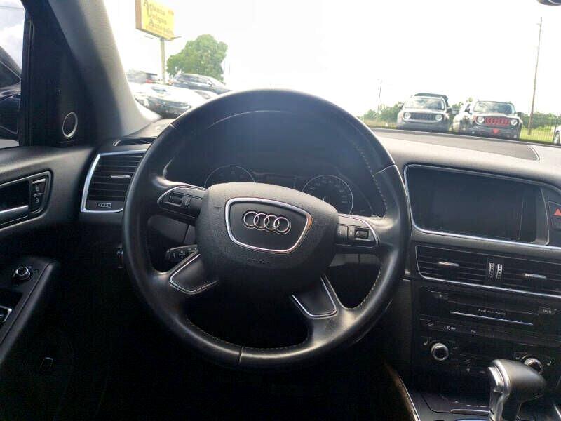 Audi Q5 quattro 4dr 2.0T Premium Plus 2016 Audi Q5 quattro 4dr 2.0T Premium Plus 2016