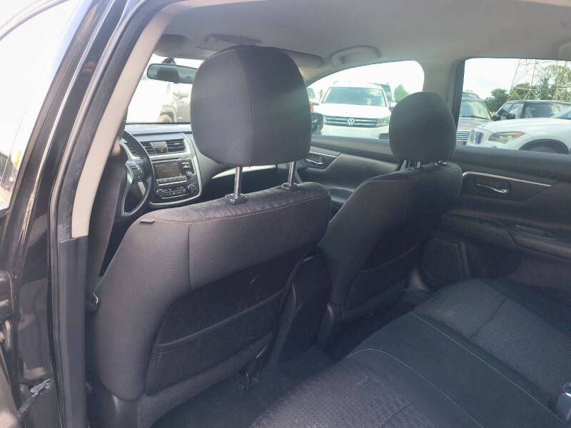 Nissan Altima 4dr Sdn I4 2.5 SV 2016