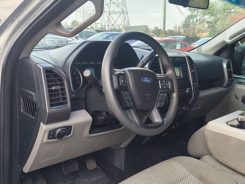 Ford F-150 XLT 4WD SuperCrew 5.5' Box 2017