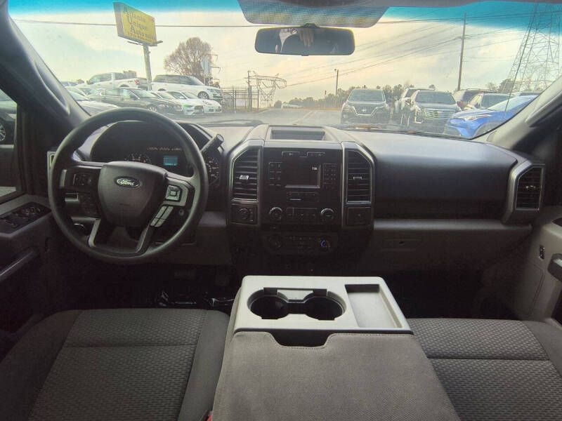 Ford F-150 XLT 4WD SuperCrew 5.5' Box 2017