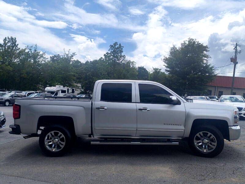 Chevrolet Silverado 1500 2WD Crew Cab 143.5" LT w/1LT 2018 Chevrolet Silverado 1500 2WD Crew Cab 143.5" LT w/1LT 2018
