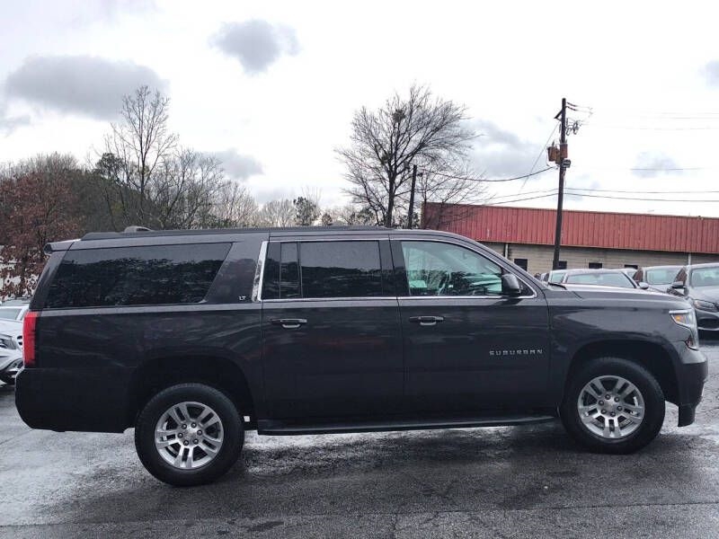 Chevrolet Suburban 2WD 4dr 1500 LT 2018 Chevrolet Suburban 2WD 4dr 1500 LT 2018