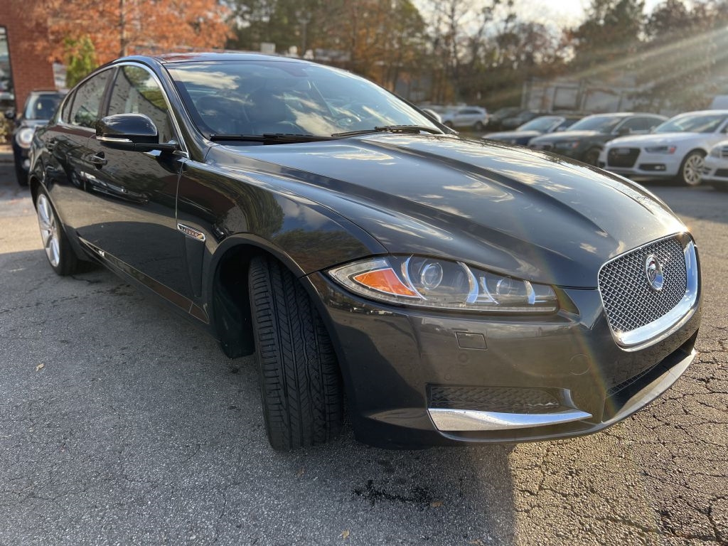 Jaguar XF 4dr Sdn V6 SC AWD 2014 Jaguar XF 4dr Sdn V6 SC AWD 2014