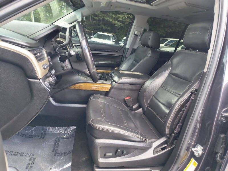 GMC Yukon 2WD 4dr Denali 2017 GMC Yukon 2WD 4dr Denali 2017