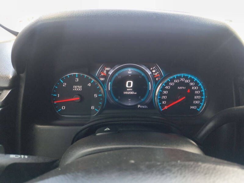 GMC Yukon 2WD 4dr Denali 2017 GMC Yukon 2WD 4dr Denali 2017