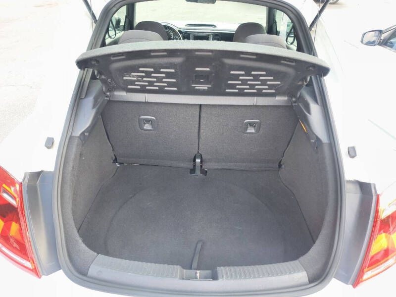 Volkswagen Beetle Coupe 2dr Auto 1.8T S 2016 Volkswagen Beetle Coupe 2dr Auto 1.8T S 2016