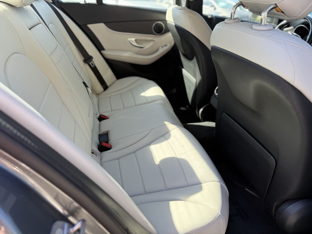 Mercedes-Benz C-Class C 300 Sedan 2017 Mercedes-Benz C-Class C 300 Sedan 2017