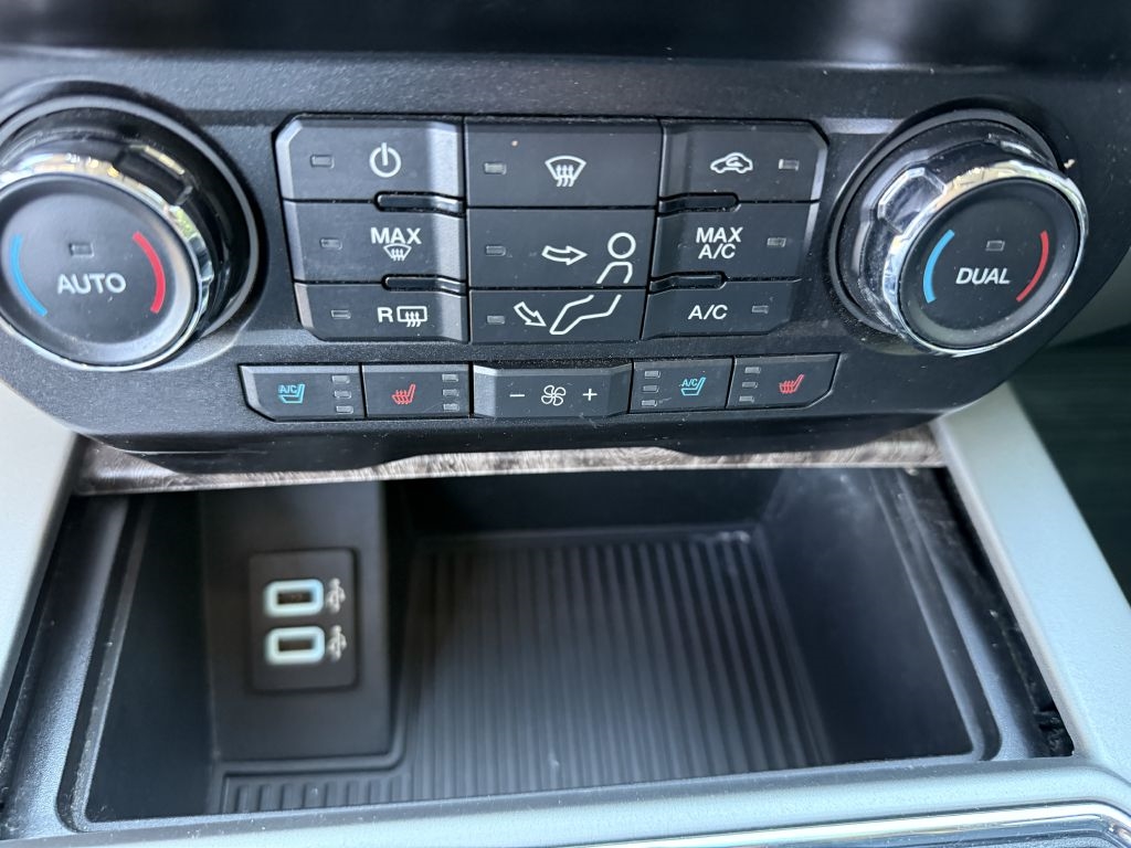 Ford Super Duty F-250 SRW Lariat 4WD SuperCab 6.75' Box 2019 Ford Super Duty F-250 SRW Lariat 4WD SuperCab 6.75' Box 2019