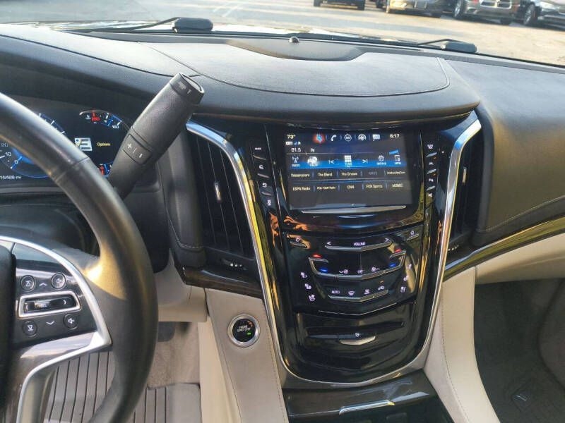Cadillac Escalade 4WD 4dr Luxury 2018 Cadillac Escalade 4WD 4dr Luxury 2018
