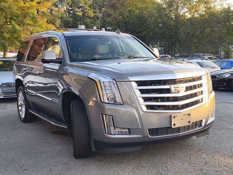 Cadillac Escalade 4WD 4dr Luxury 2018
