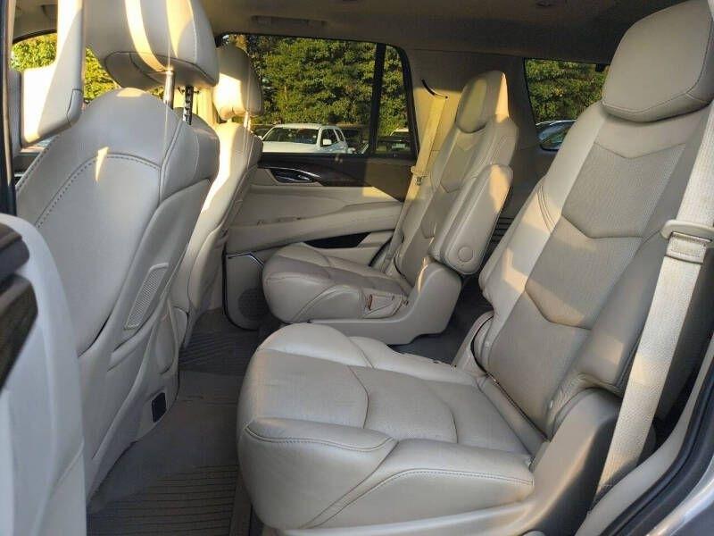 Cadillac Escalade 4WD 4dr Luxury 2018