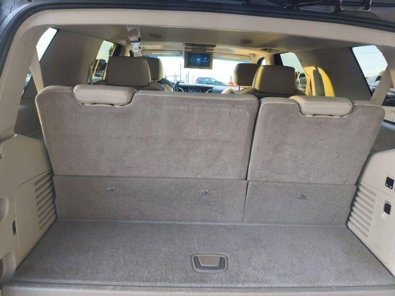 Cadillac Escalade 4WD 4dr Luxury 2018