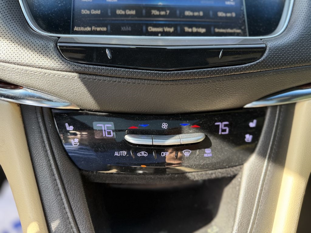 Cadillac XT5 AWD 4dr Premium Luxury 2017