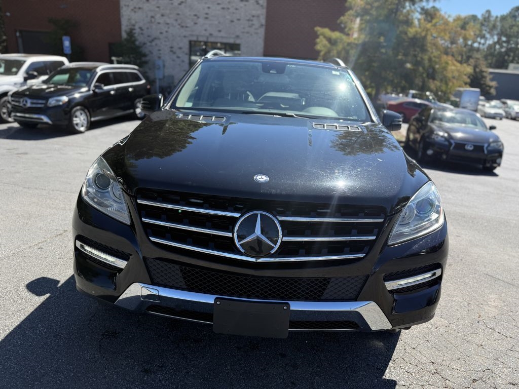 Mercedes-Benz M-Class 4MATIC 4dr ML 350 2012 Mercedes-Benz M-Class 4MATIC 4dr ML 350 2012