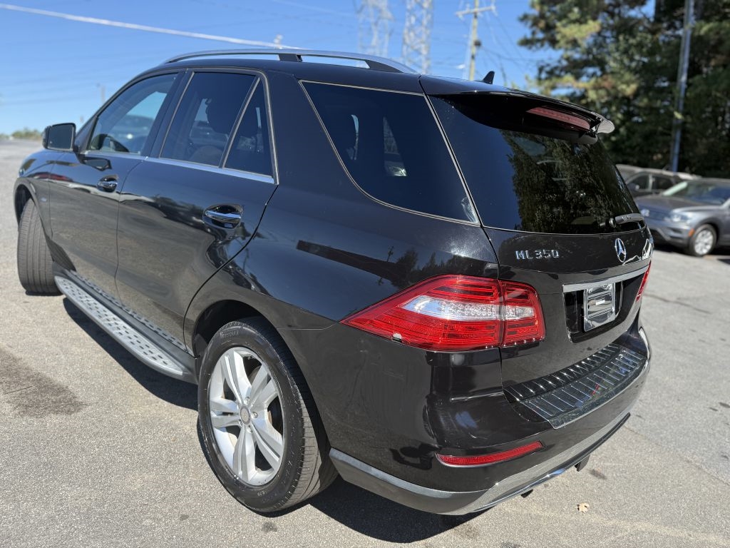 Mercedes-Benz M-Class 4MATIC 4dr ML 350 2012 Mercedes-Benz M-Class 4MATIC 4dr ML 350 2012