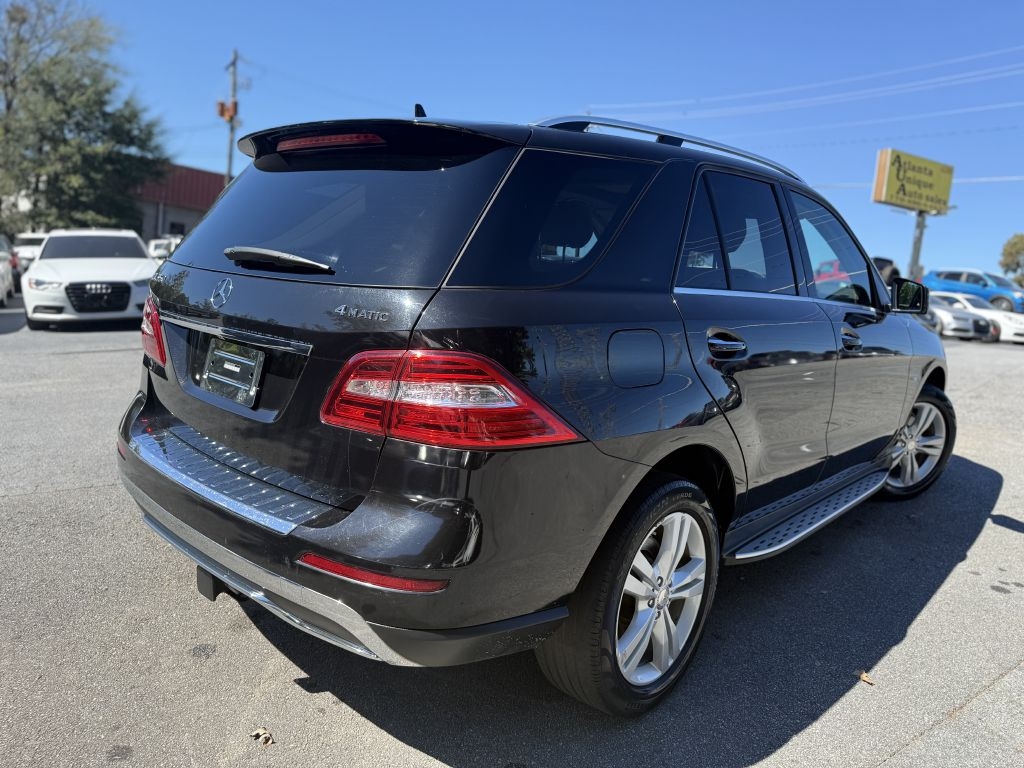 Mercedes-Benz M-Class 4MATIC 4dr ML 350 2012 Mercedes-Benz M-Class 4MATIC 4dr ML 350 2012