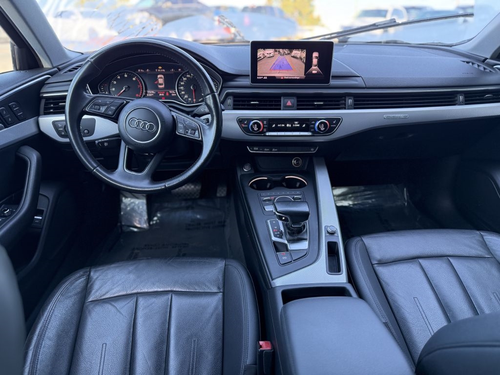 Audi A4 2.0 TFSI Auto Premium quattro AWD 2017 Audi A4 2.0 TFSI Auto Premium quattro AWD 2017