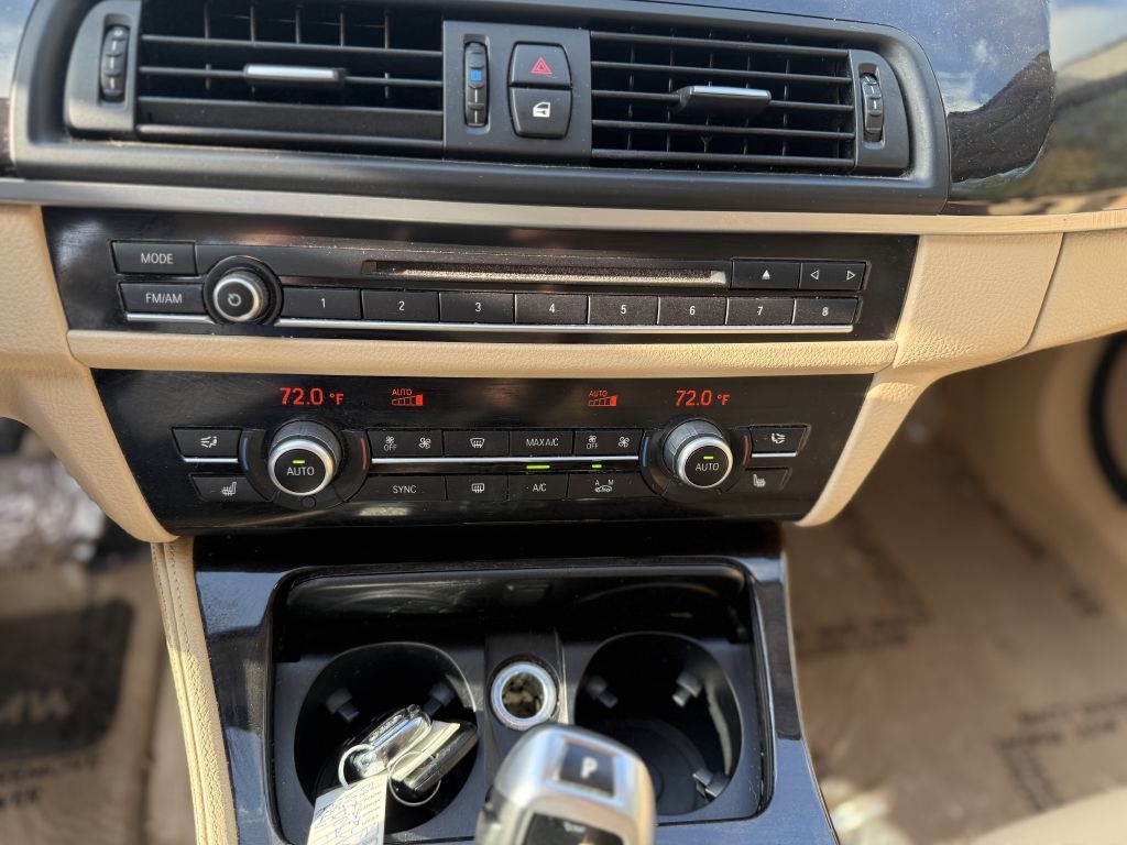 BMW 5 Series 4dr Sdn 535i RWD 2014