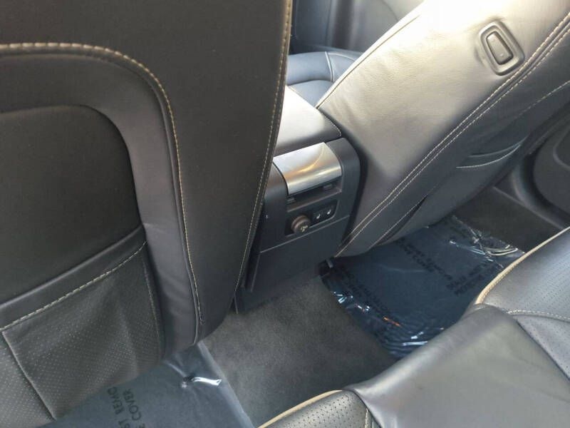 Volvo S80 4dr Sdn V8 AWD 2010 Volvo S80 4dr Sdn V8 AWD 2010