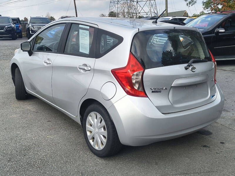 Nissan Versa Note 5dr HB CVT 1.6 SV 2015