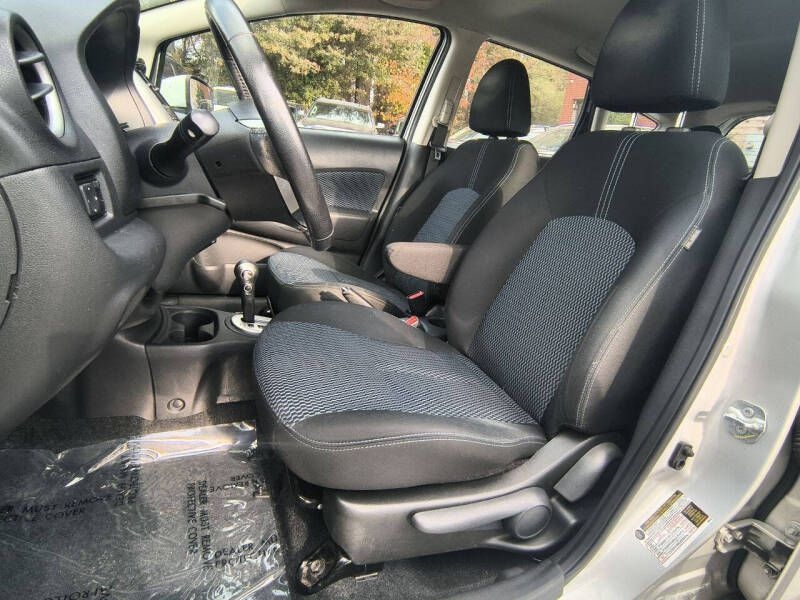 Nissan Versa Note 5dr HB CVT 1.6 SV 2015