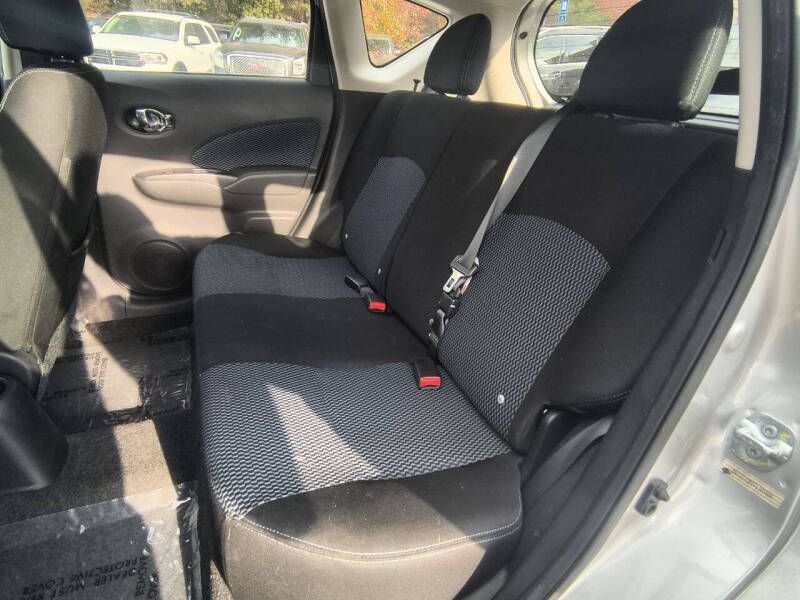 Nissan Versa Note 5dr HB CVT 1.6 SV 2015