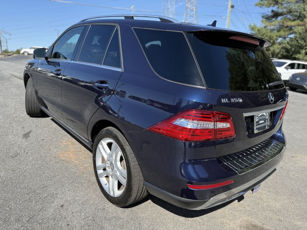Mercedes-Benz M-Class 4MATIC 4dr ML 350 2015 Mercedes-Benz M-Class 4MATIC 4dr ML 350 2015