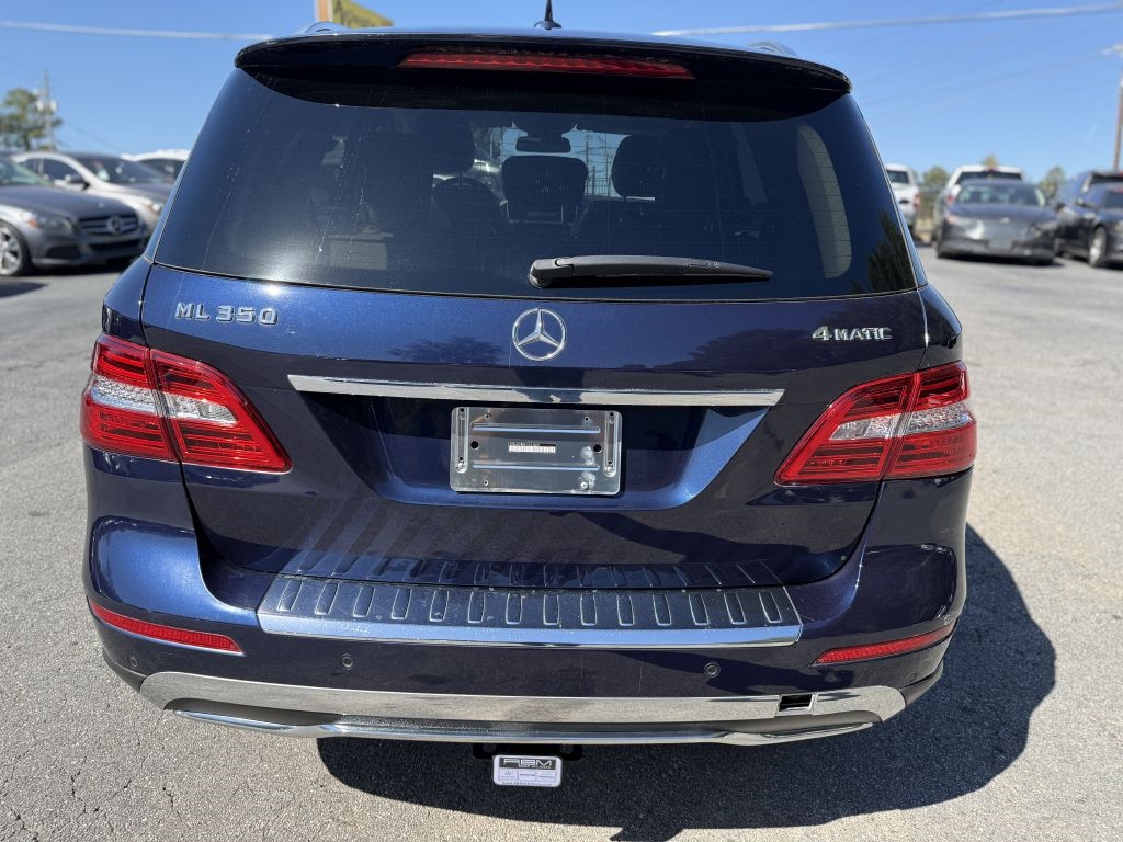 Mercedes-Benz M-Class 4MATIC 4dr ML 350 2015 Mercedes-Benz M-Class 4MATIC 4dr ML 350 2015