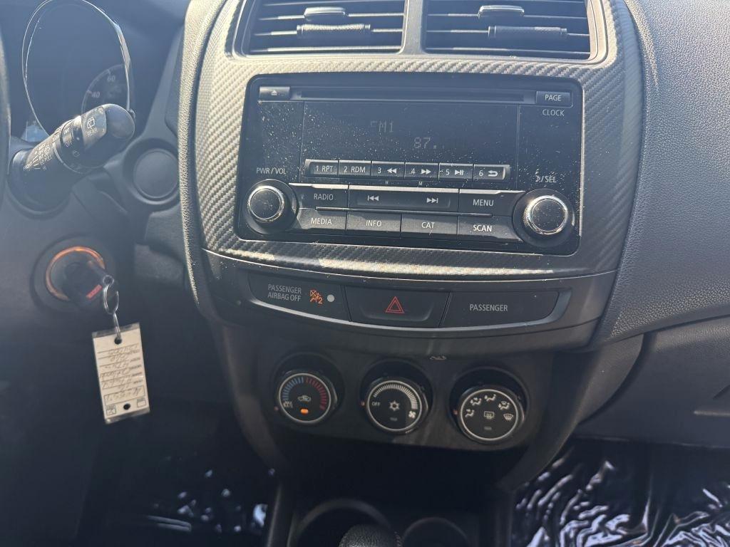 Mitsubishi Outlander Sport 2WD 4dr CVT 2.0 ES 2016