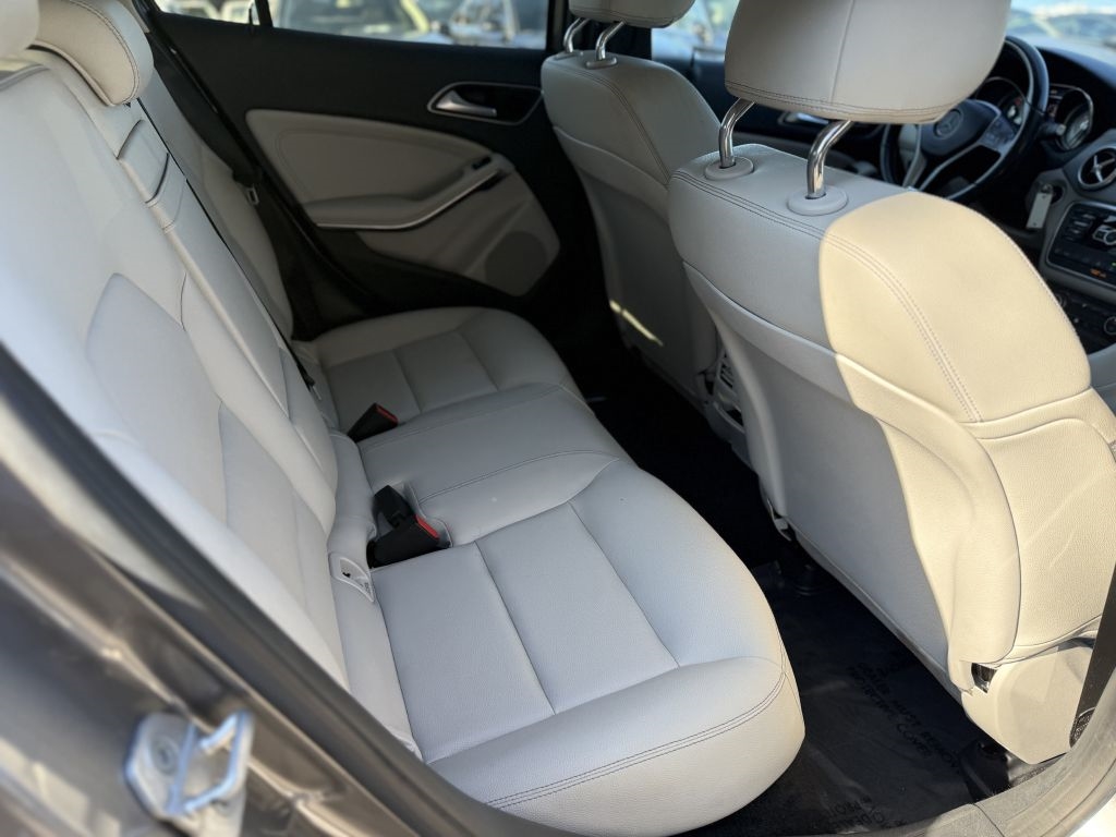 Mercedes-Benz GLA-Class 4MATIC 4dr GLA 250 2015