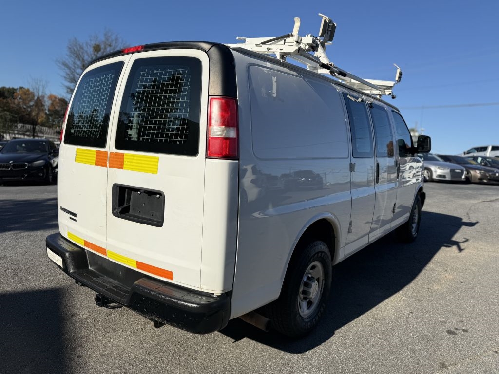 Chevrolet Express Cargo Van RWD 2500 135" 2015