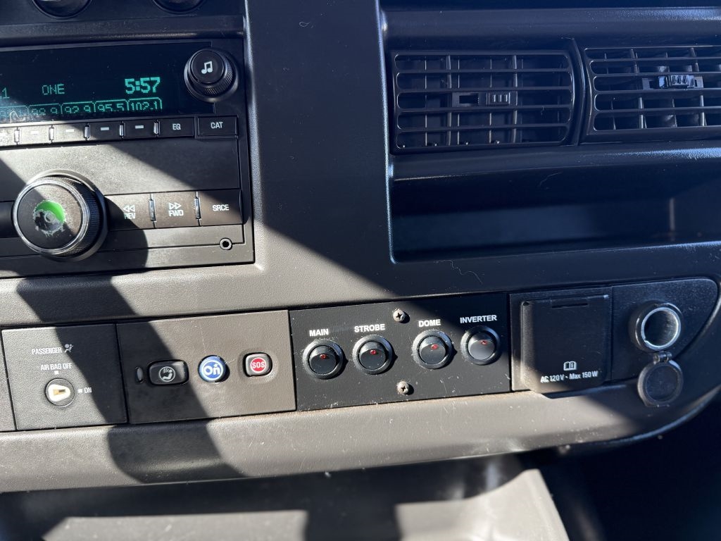 Chevrolet Express Cargo Van RWD 2500 135" 2015