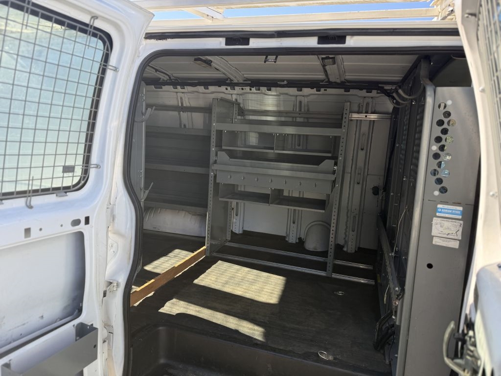 Chevrolet Express Cargo Van RWD 2500 135" 2015