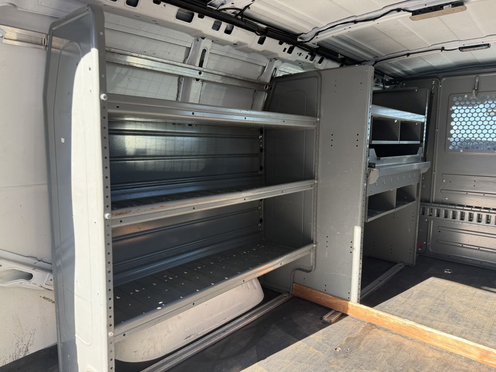 Chevrolet Express Cargo Van RWD 2500 135" 2015