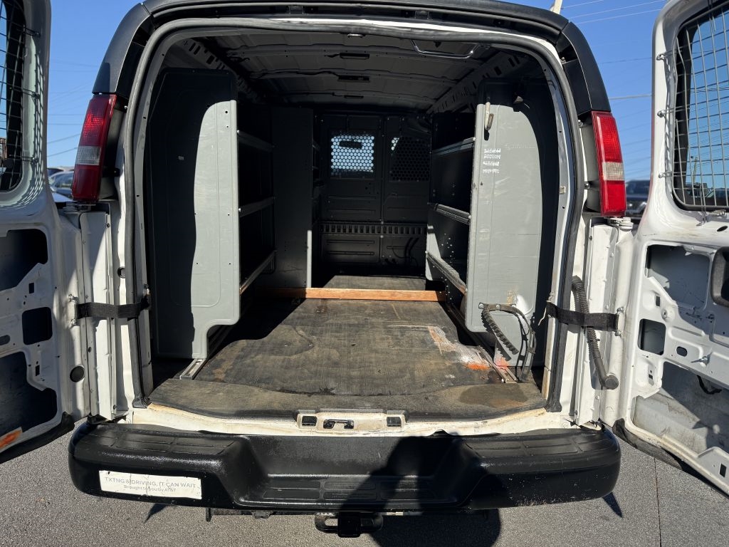 Chevrolet Express Cargo Van RWD 2500 135" 2015