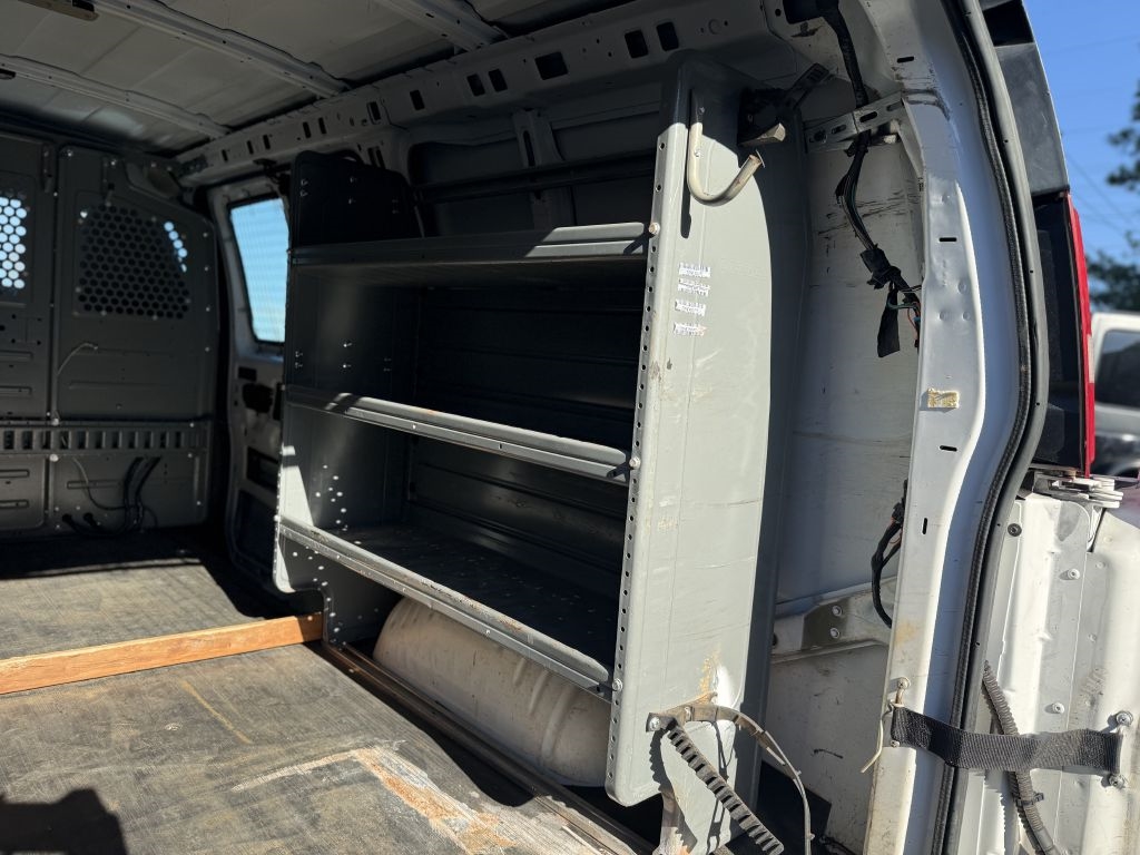 Chevrolet Express Cargo Van RWD 2500 135" 2015