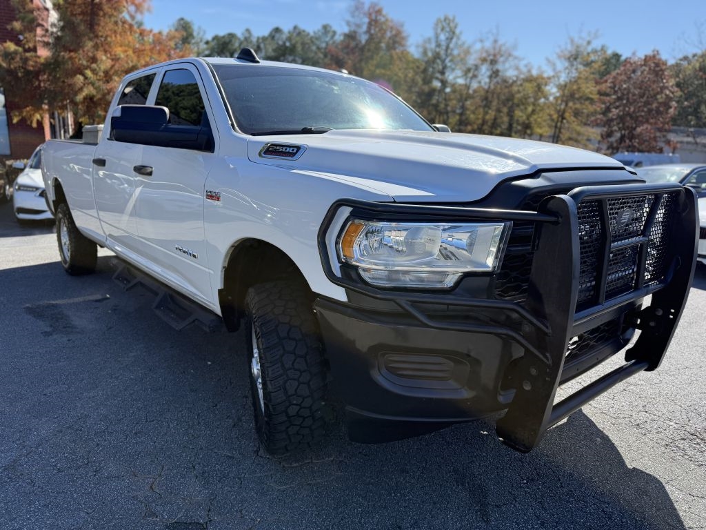 RAM 2500 Tradesman 4x4 Crew Cab 8' Box 2022