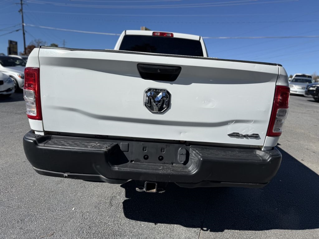 RAM 2500 Tradesman 4x4 Crew Cab 8' Box 2022