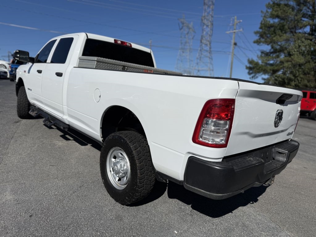 RAM 2500 Tradesman 4x4 Crew Cab 8' Box 2022
